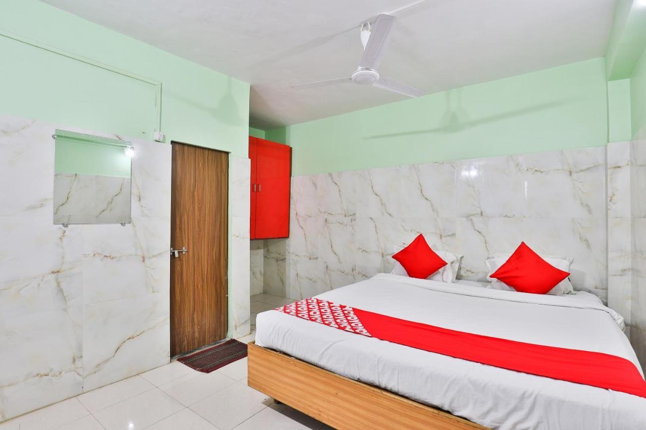 Oyo 24833 Hotel Silver Daman Exteriér fotografie