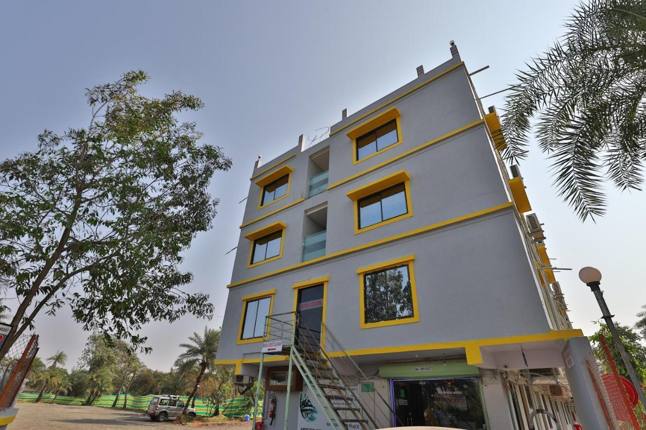 Oyo 24833 Hotel Silver Daman Exteriér fotografie