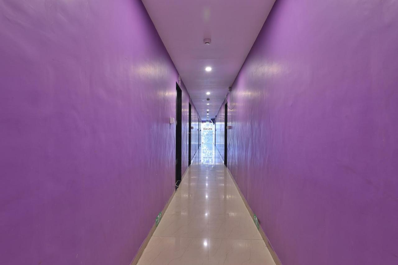 Oyo 24833 Hotel Silver Daman Exteriér fotografie