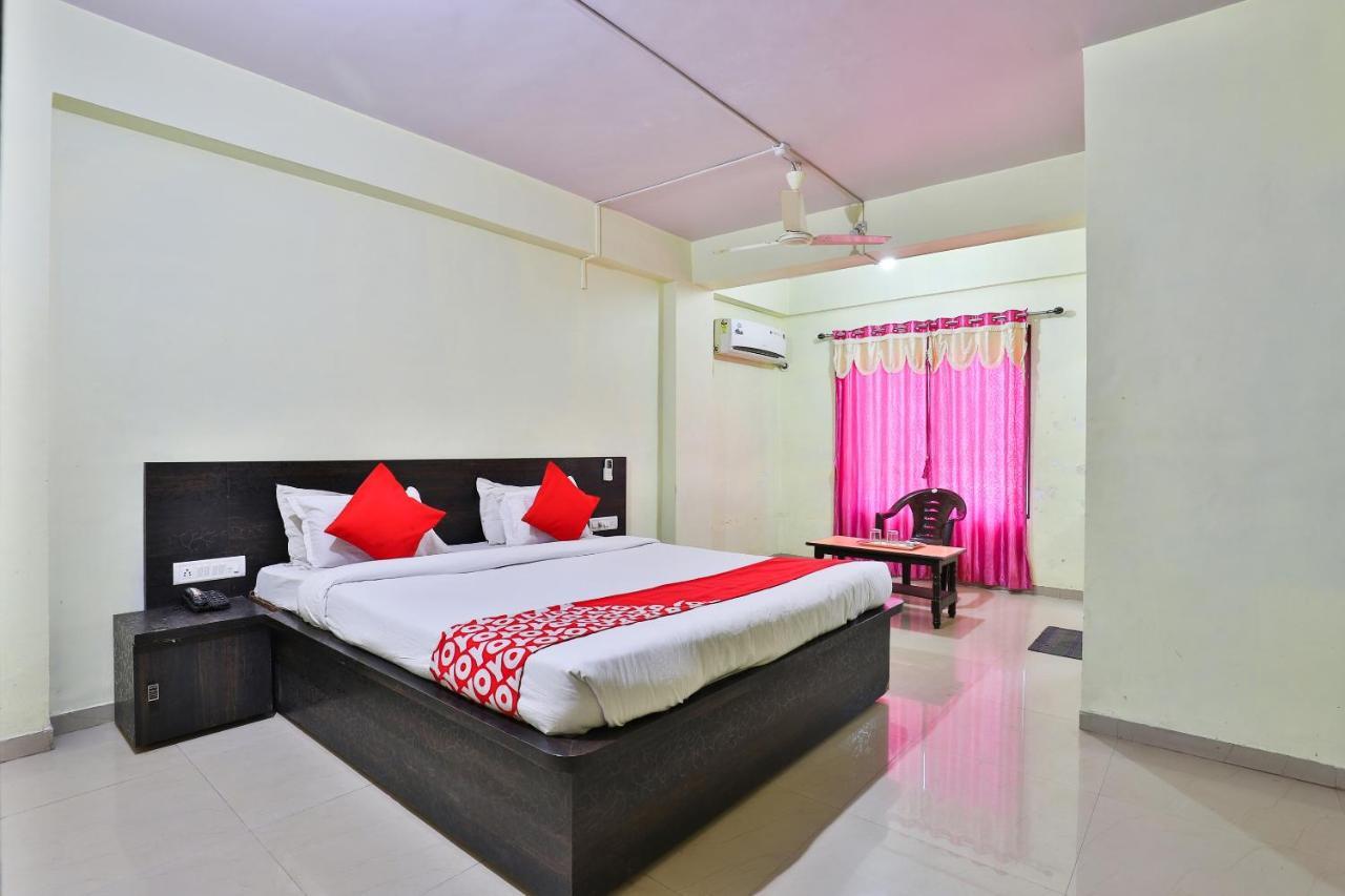 Oyo 24833 Hotel Silver Daman Exteriér fotografie