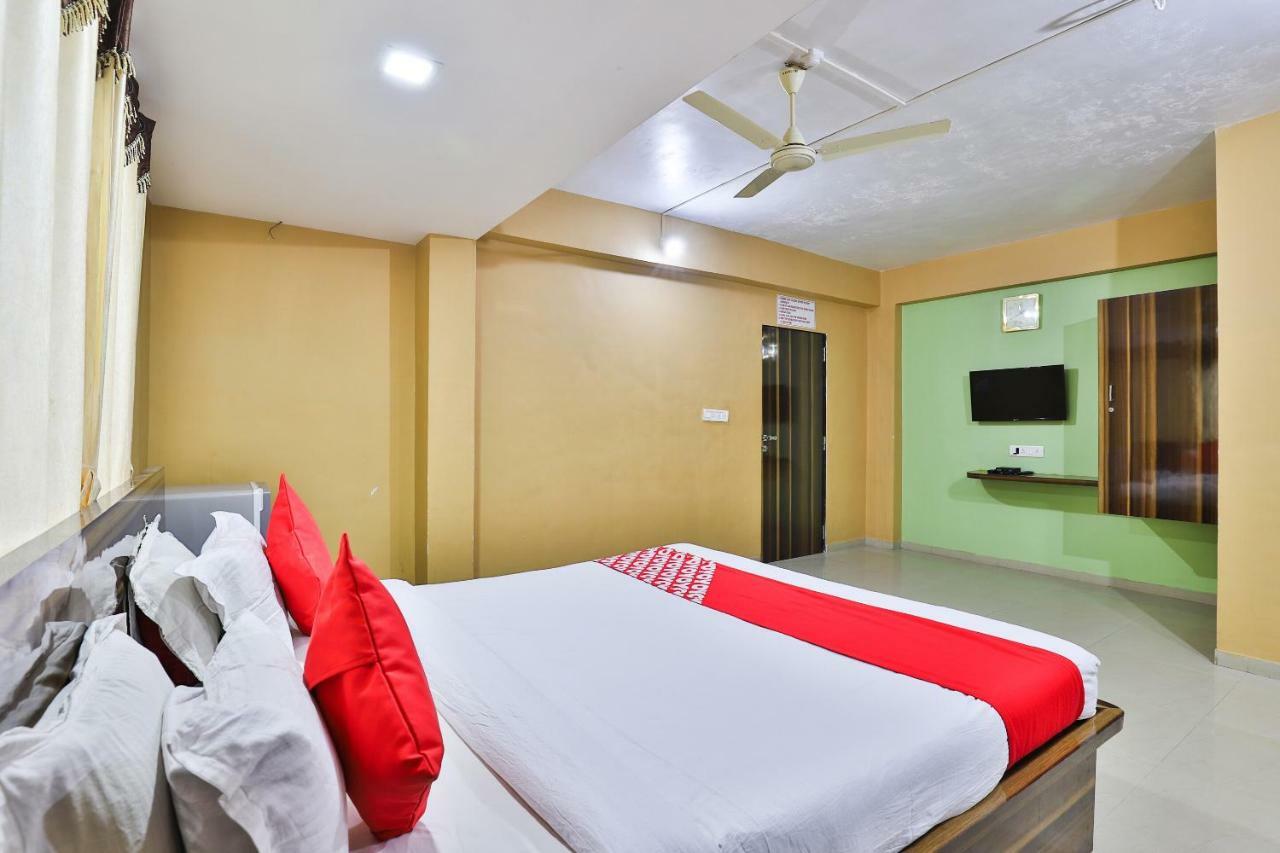 Oyo 24833 Hotel Silver Daman Exteriér fotografie